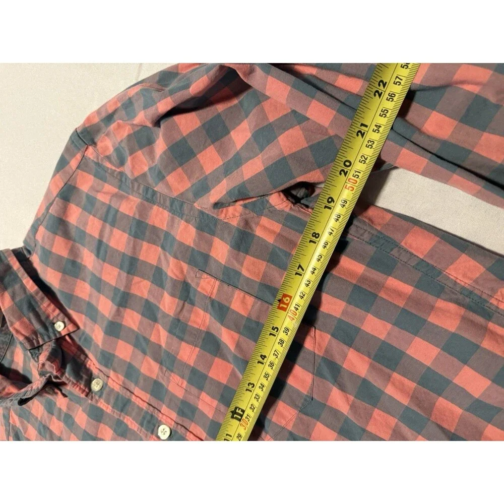Tailored By J Crew Men’s Slim Fit Woven Button Up Dress Shirt Size Medium